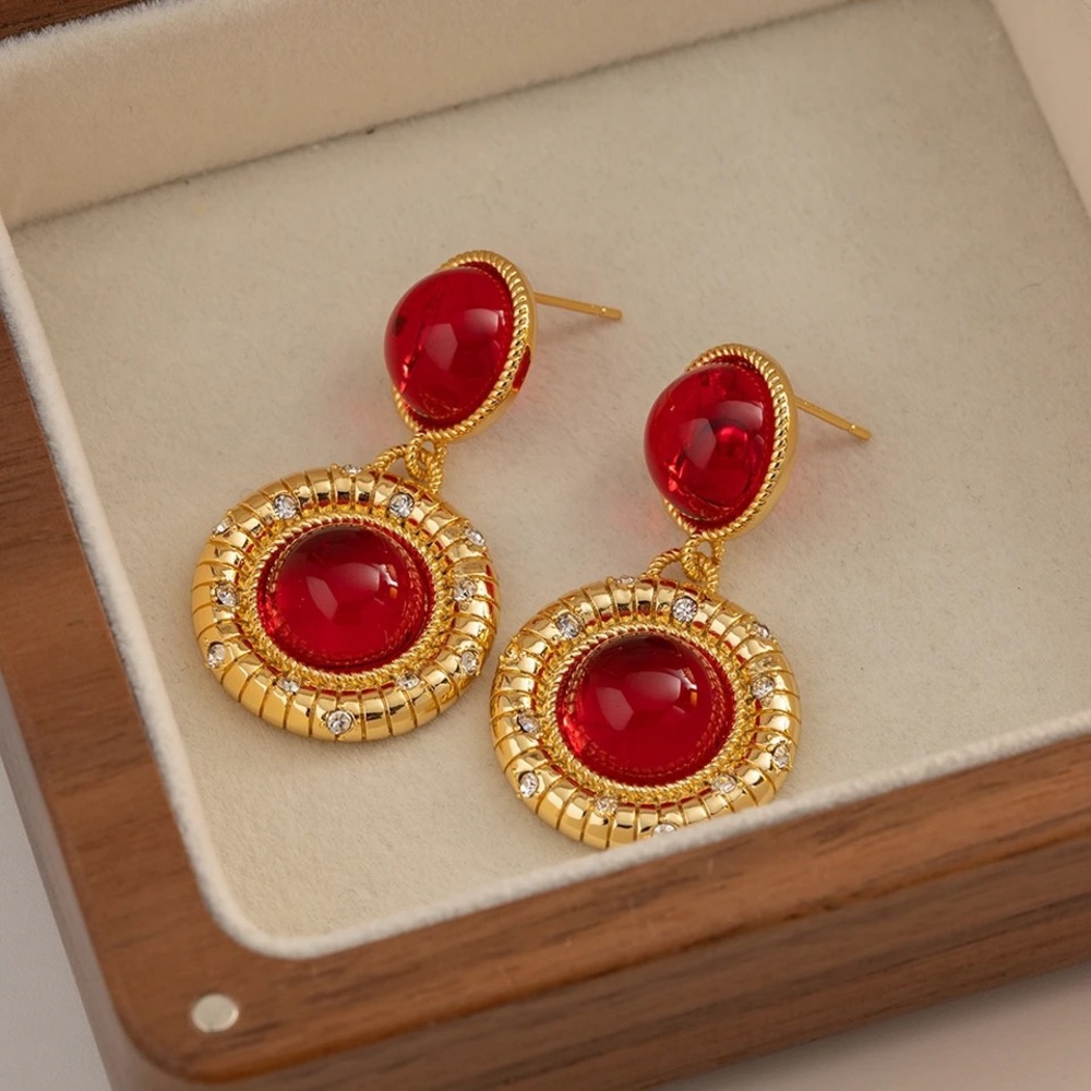 ◾️18k Gold Plated Red Vintage Drop Earrings